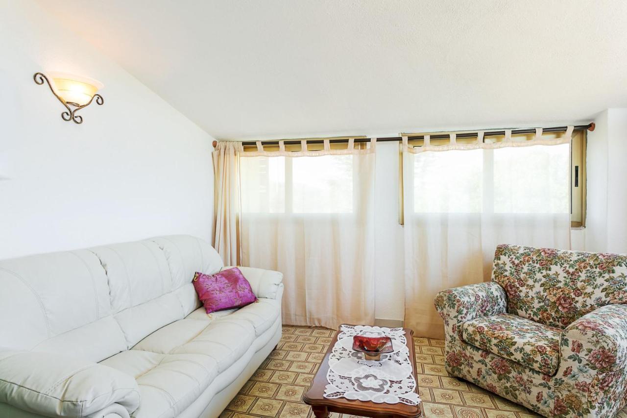 Ferienwohnung Casa Relax Loiri Porto San Paolo Exterior foto